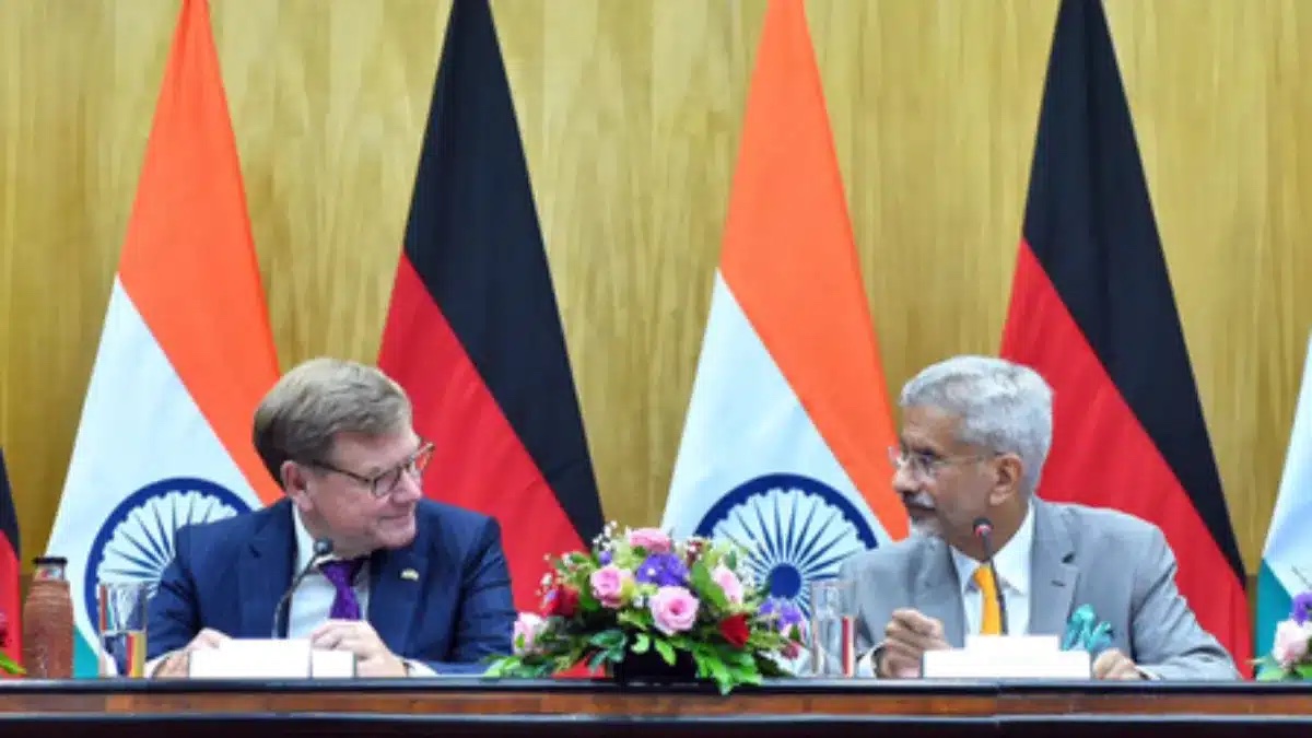 Johann Wadephul and India's External Affairs Minister S. Jaishankar at a joint press appearance in New Delhi